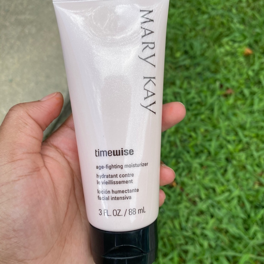 Age fighting moisturizer